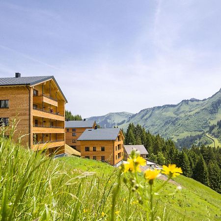 Alpenstolz Damuels Haus 2 - Stilvoll Urlauben In Den Bergen Apartment Ngoại thất bức ảnh
