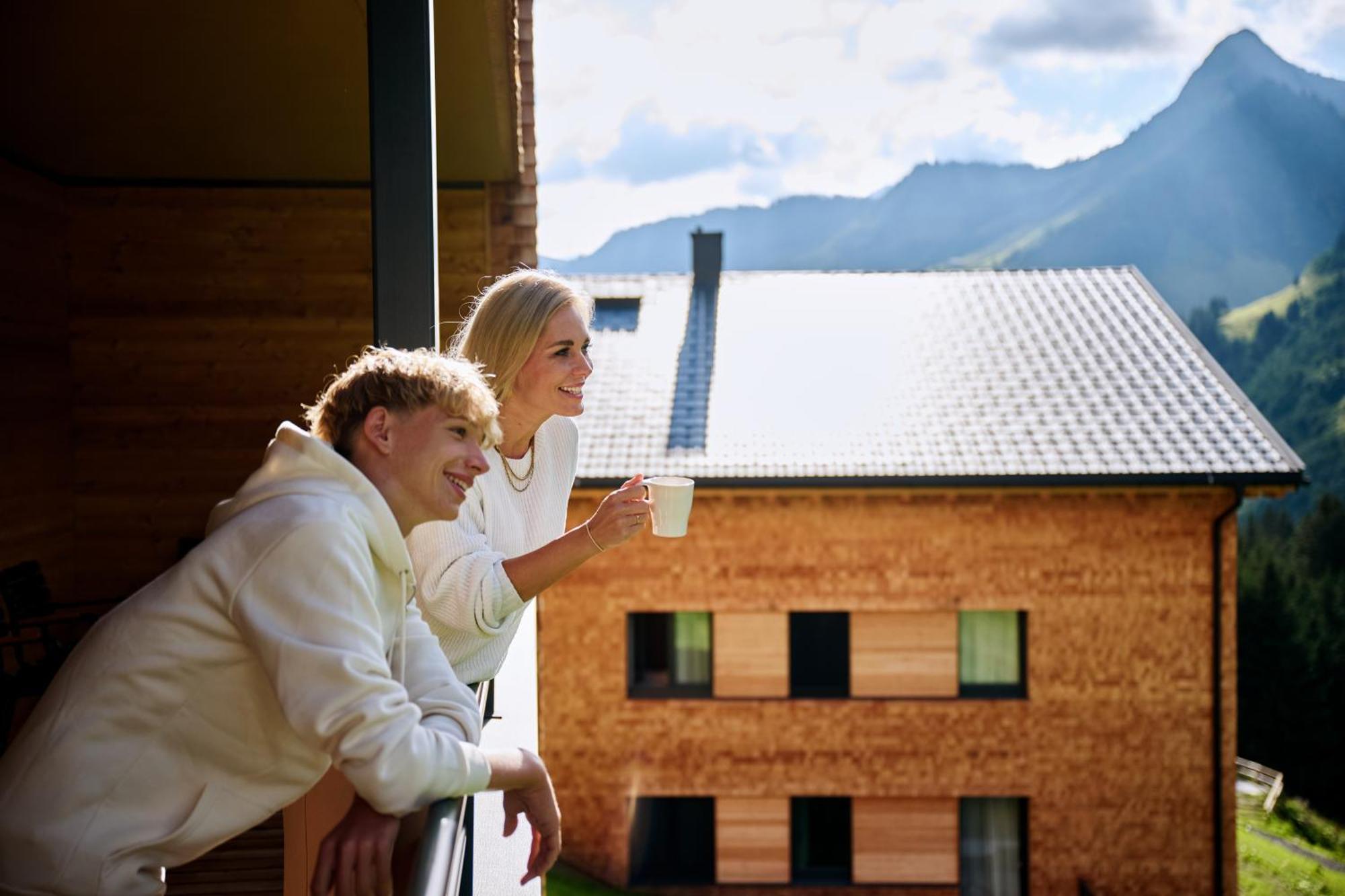 Alpenstolz Damuels Haus 2 - Stilvoll Urlauben In Den Bergen Apartment Ngoại thất bức ảnh