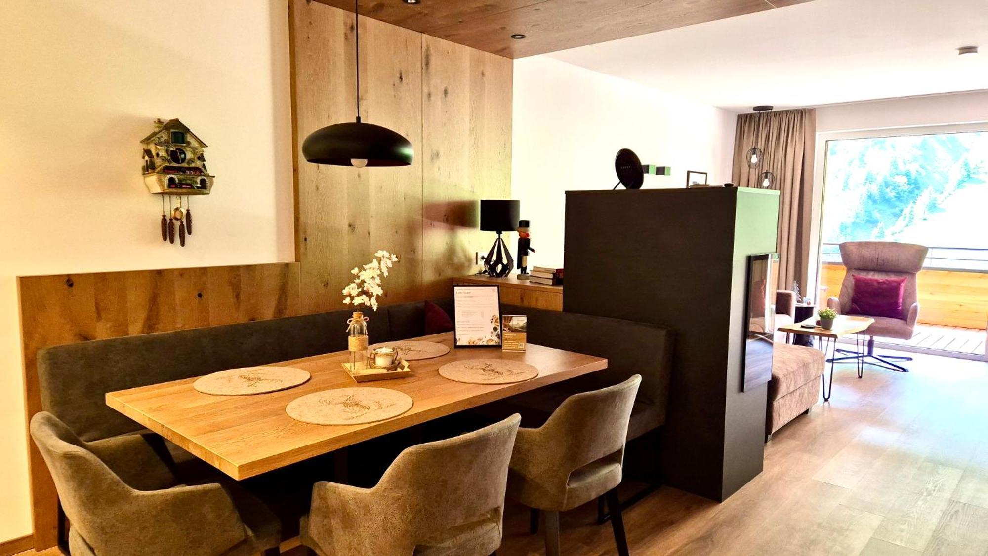 Alpenstolz Damuels Haus 2 - Stilvoll Urlauben In Den Bergen Apartment Phòng bức ảnh